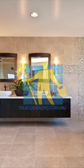 modern contemporary bathroom with floor to ceiling porcelain tiles Brisbane/Inner Suburbs/Kangaroo Point