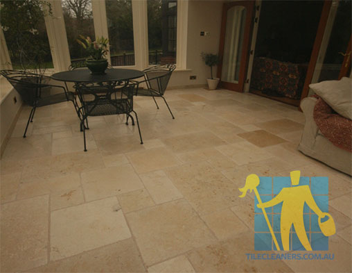 Eaton Limestone Floor Tile Siena Tumbled Sealing