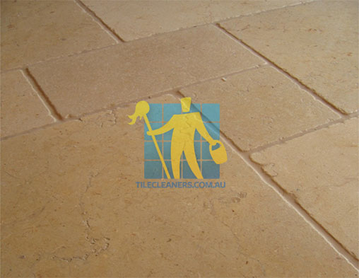 Clifton Limestone Floor Tile Siena Tumbled Sample
