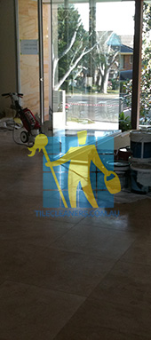 extra large porcelain floor tiles after cleaning empty room with polisher Perth/South Perth