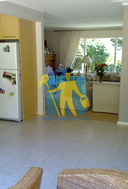 porcelain tiles floor inside furnished home after cleaning Melbourne/Stonnington