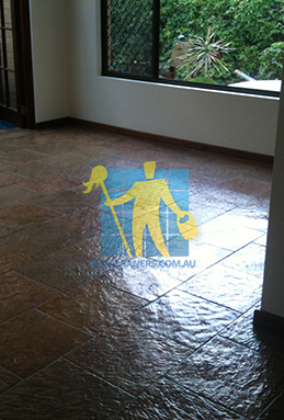 empty room with shiny slate tiles in empty room after sealing slate floors Sydney/Western Sydney/Riverstone