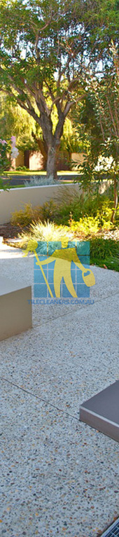terrazzo contemporary garden and vertical garden feature Gold Coast/Numinbah Valley