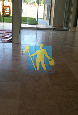 empty room of travertine tiles in large empty livingtoom large tiles after cleaning Sydney/Canterbury Bankstown/Birrong